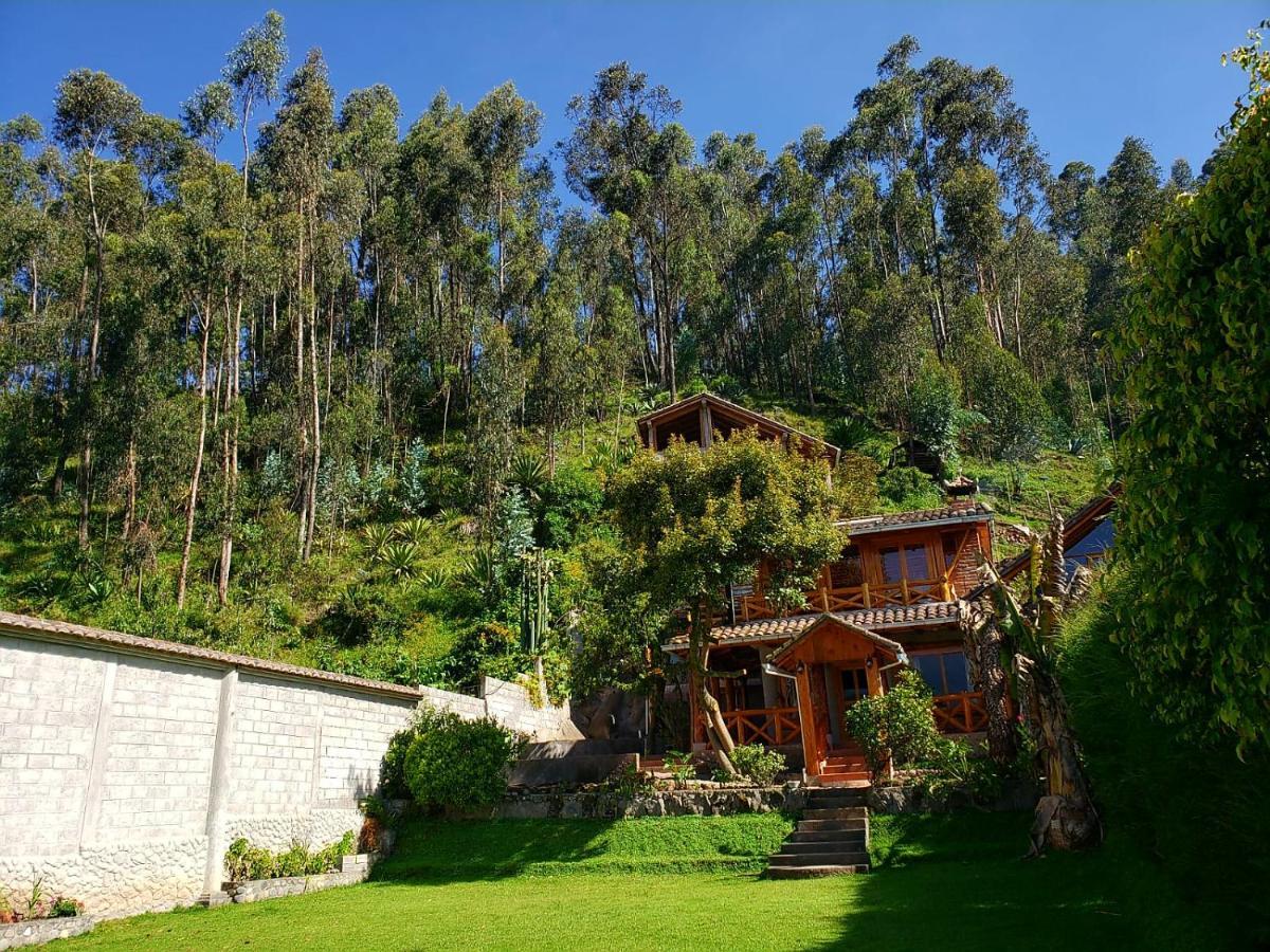Atallaro Hospedaje Otavalo Exterior photo